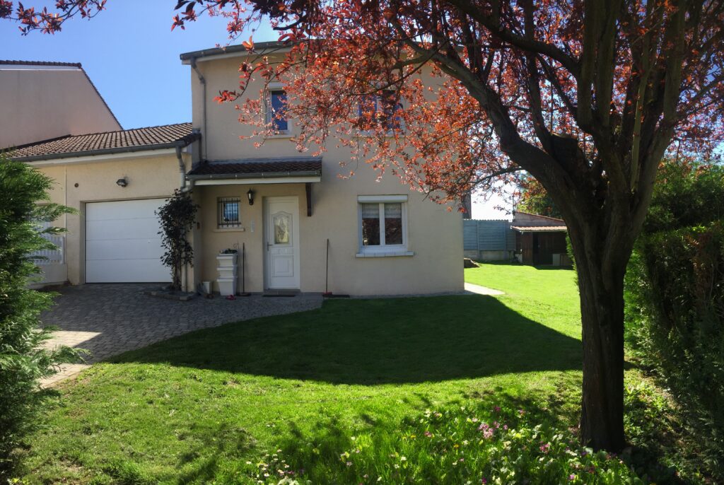 Tout proche ST ETIENNE charmante maison 91 m3 en B.E terrain 384 m3 en IMMO-INTERACTIF